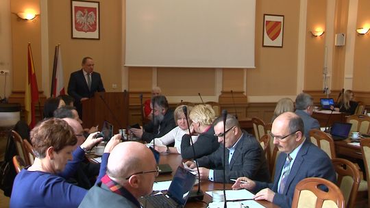 ZA NAMI SESJA RADY POWIATU KŁODZKIEGO