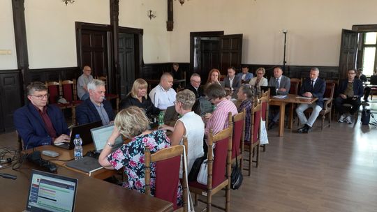 Za nami sierpniowa sesja nadzwyczajna Rady Miejskiej w Nowej Rudzie