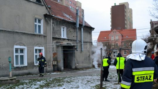 ZADYMIENIE PRZYCZYNĄ EWAKUACJI DOMU W BIELAWIE