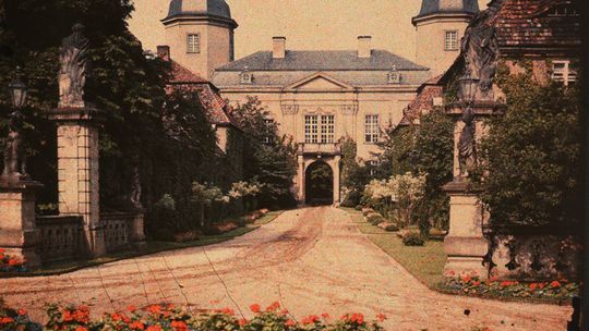 ZAMEK KSIĄŻ W TECHNIKOLORZE – 68 TYS. ZŁ DOTACJI