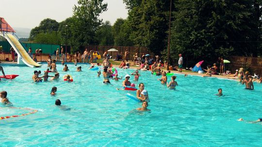 ZAPISY NA PÓŁKOLONIE Z DZIERŻONIOWSKIM OŚRODKIEM SPORTU