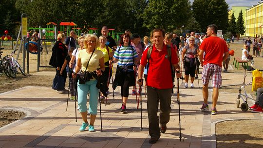 ZAPRASZAMY DO DZIERŻONIOWA NA NORDIC WALKING 
