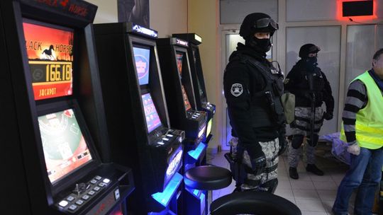 ZAREKWIROWANO NIELEGALNE AUTOMATY DO GIER