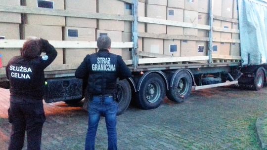 ZATRZYMALI PONAD 12 TON SUSZU TYTONIOWEGO