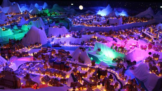 ZBUDUJ Z NAMI PIERNIKOWE MIASTECZKO