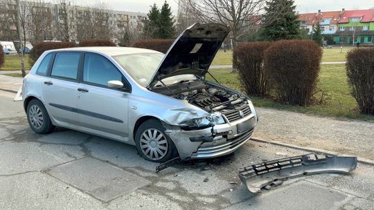 Zderzenie Audi z Fiatem w Bielawie