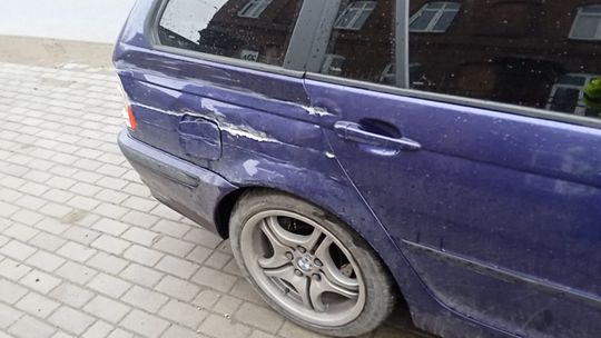 Zderzenie Iveco z BMW w Bielawie