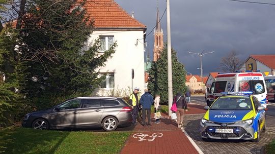 Zderzenie Peugeota z rowerzystą w Bielawie