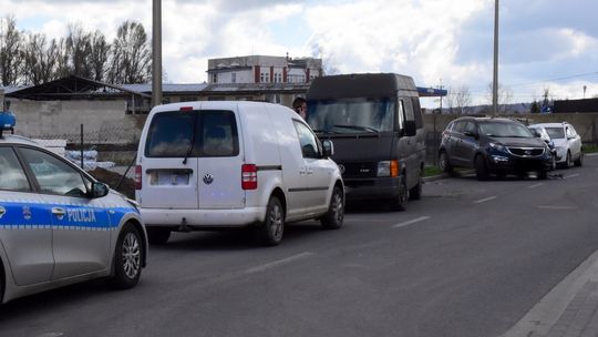 Zderzenie pięciu samochodów w Bielawie
