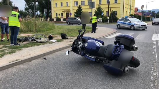 Zderzenie rowerzystki z motocyklem w Pieszycach.