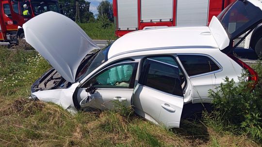 Przerzeczyn, spowodowali wypadek na DK-8 i uciekli do lasu porzucając auto
