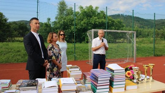 ŻEGNAJ SZKOŁO, WITAJCIE WAKACJE! 