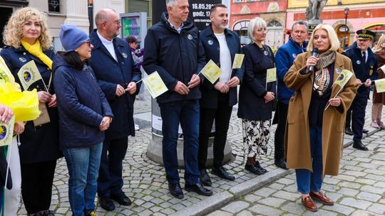 Żółty Marsz Nadziei: Świdnica po raz 7. w barwach wsparcia i solidarności