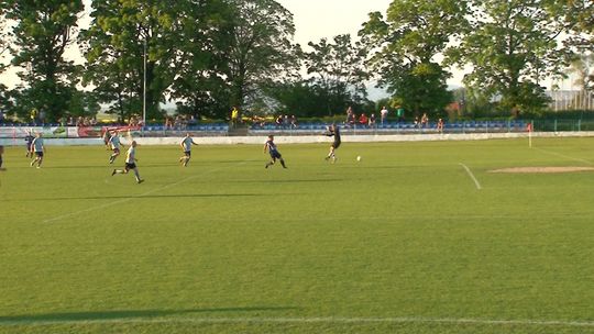 ZWYCIĘSTWO W ZALEGŁYM MECZU BIELAWIANKI NAD ORŁEM SADOWICE 