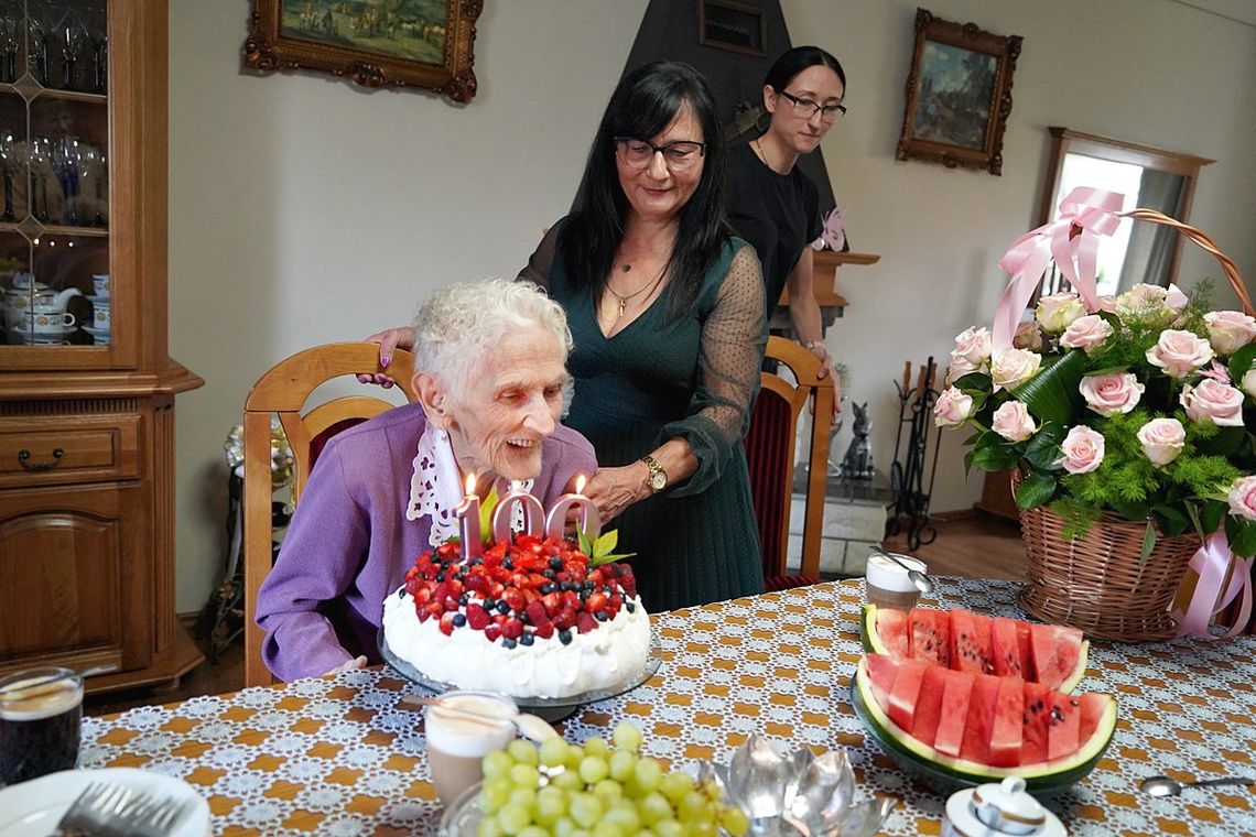 100 urodziny Pani Marii Łukasik z Mokrzeszowa