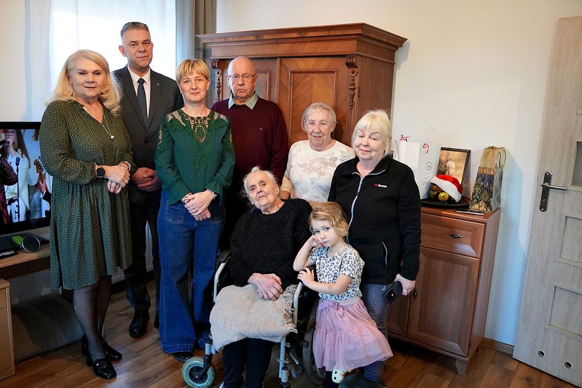 200 LAT PANI NAMEZJI ORNAT