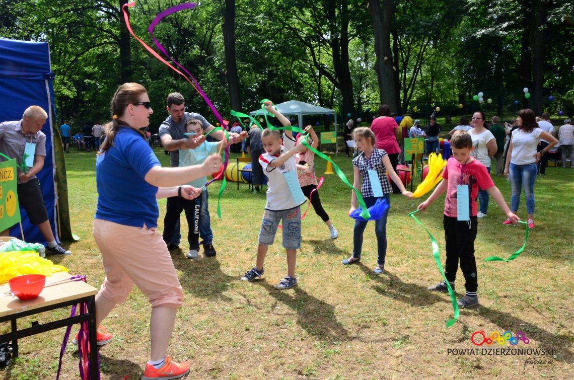48.000 ZŁ NA GRANTY OŚWIATOWE W POWIECIE DZIERŻONIOWSKIM 48.000 ZŁ NA GRANTY OŚWIATOWE W POWIECIE DZIERŻONIOWSKIM
