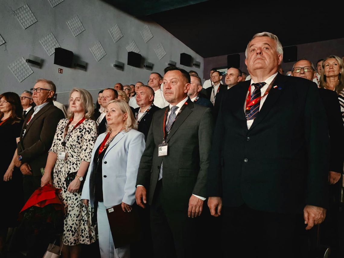 80 lat tradycji, rozwoju i kształcenia kolejnych pokoleń! 80 lat tradycji, rozwoju i kształcenia kolejnych pokoleń!