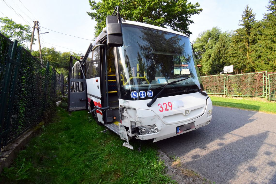 Autobus z pasażerami bez kierowcy odjechał z pętli w Kamionkach