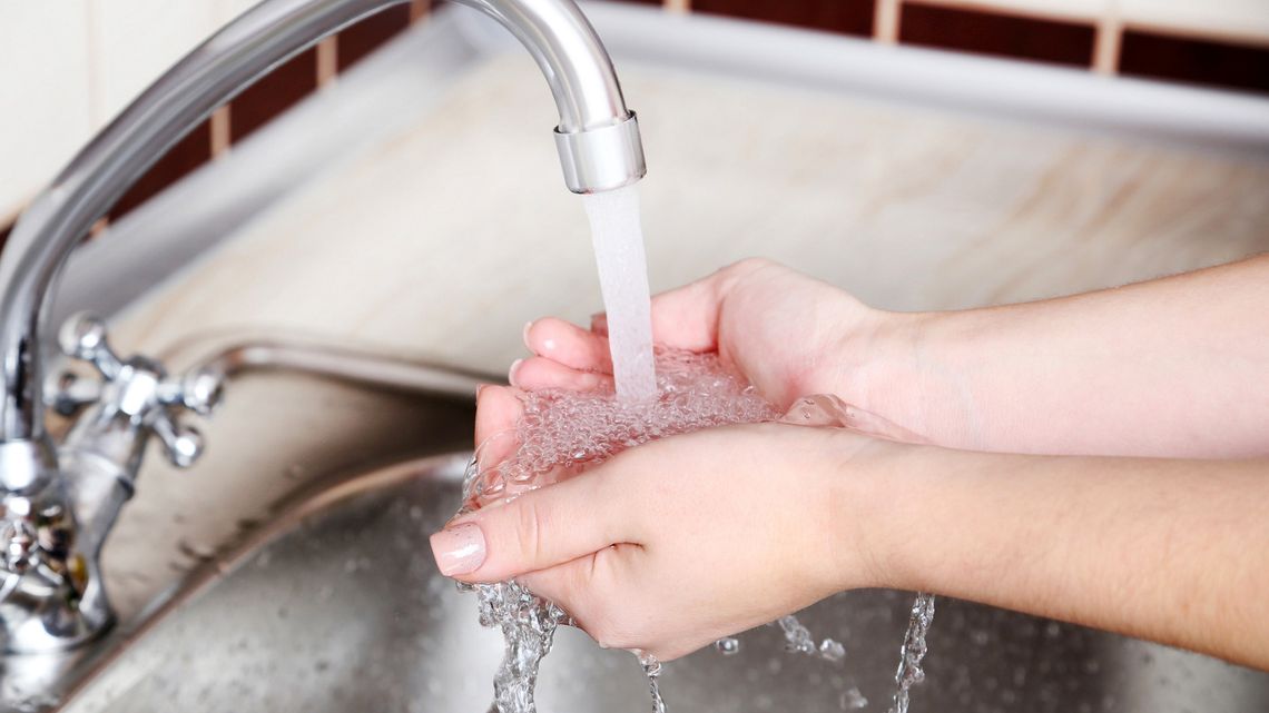 AWARIA WODOCIĄGOWA NA UL. WOJSKA POLSKIEGO W DZIERŻONIOWIE AWARIA WODOCIĄGOWA NA UL. WOJSKA POLSKIEGO W DZIERŻONIOWIE