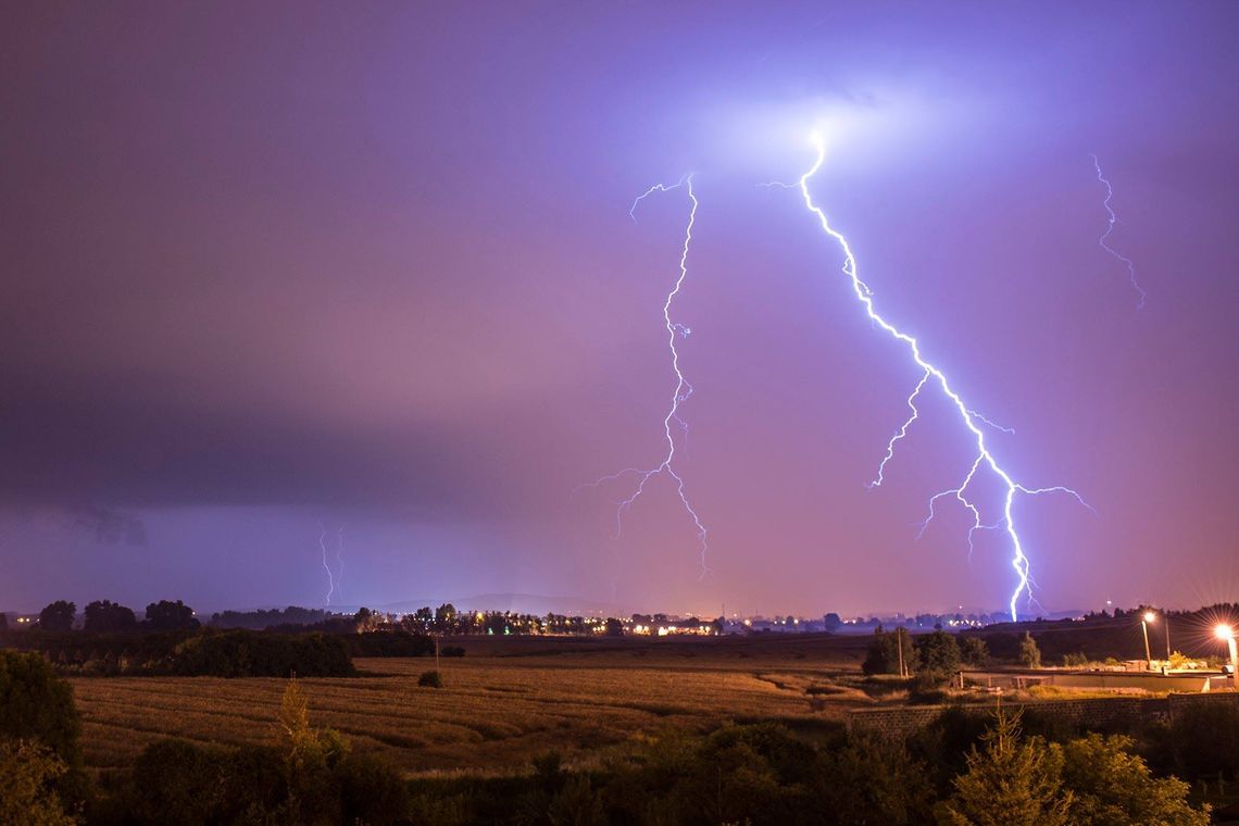 BĘDZIE BURZOWO I Z GRADEM