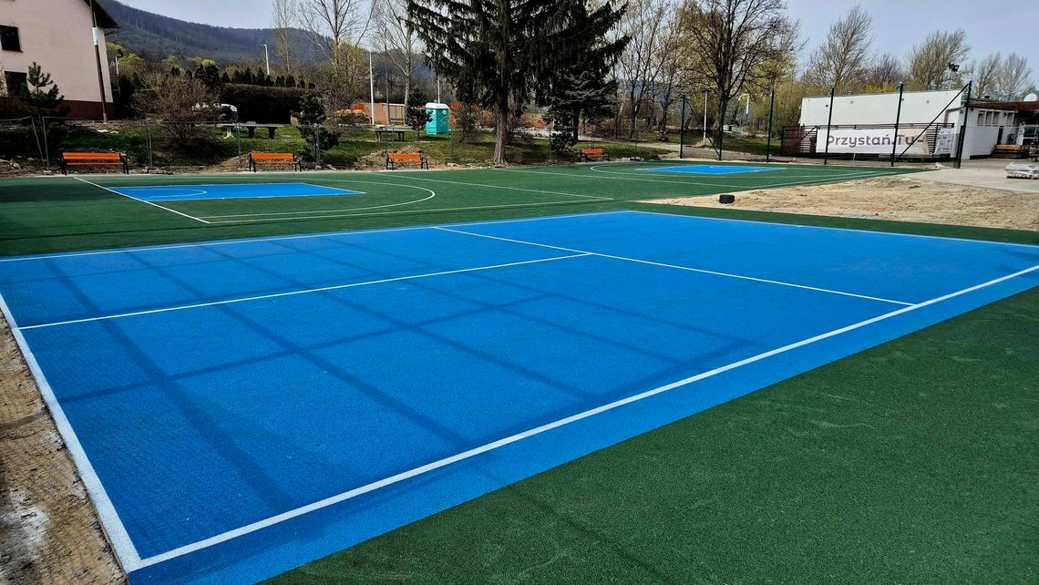 Bielawa: Modernizacja boisk do streetballa oraz "ścianki" i kortu do gry w tenisa