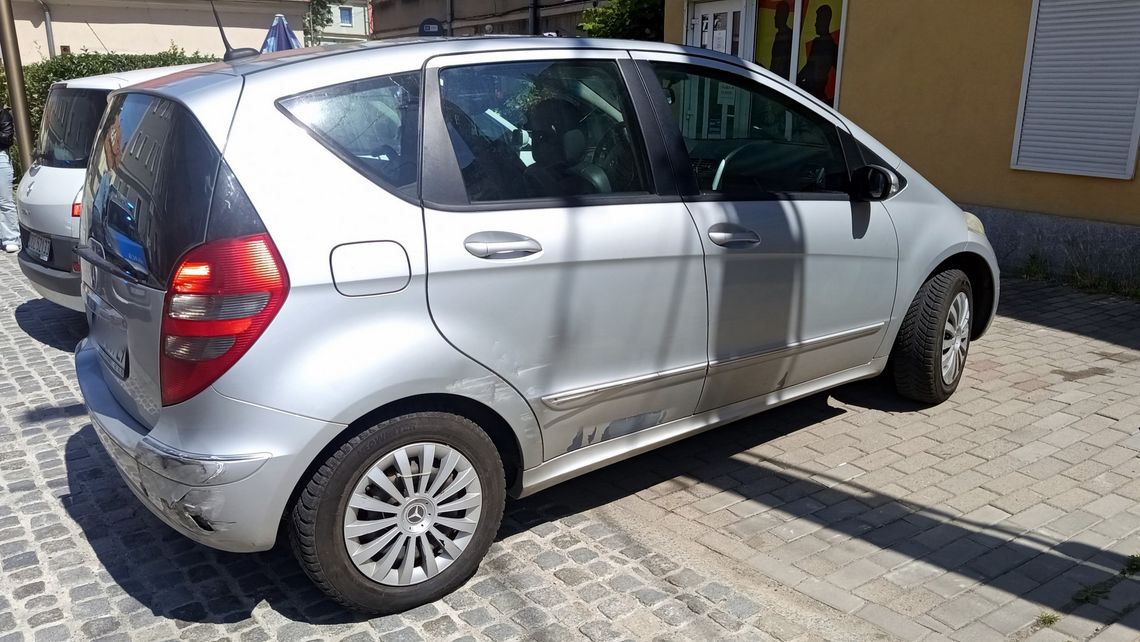 Bielawa. Zderzenie BMW z Mercedesem