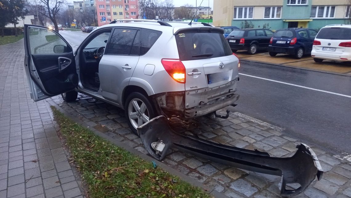 Bielawa. Zderzenie Forda i Toyoty Bielawa. Zderzenie Forda i Toyoty