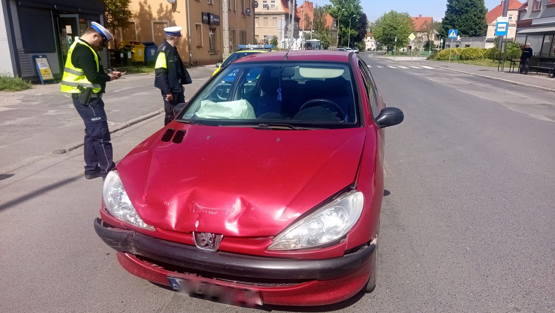 Bielawa. Zderzenie Peugeota z Toyotą