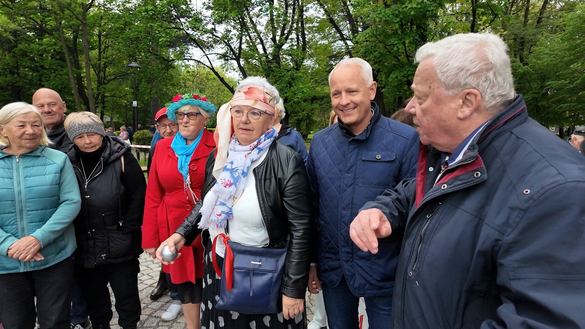 Bielawskie obchody Jubileuszu 50-lecia Uniwersytetów III Wieku w Polsce Bielawskie obchody Jubileuszu 50-lecia Uniwersytetów III Wieku w Polsce