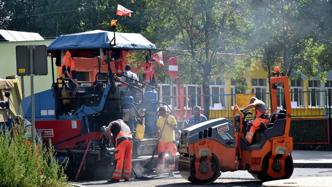 BLISKI FINAŁ KOLEJNEJ INWESTYCJI DROGOWEJ W DZIERŻONIOWIE