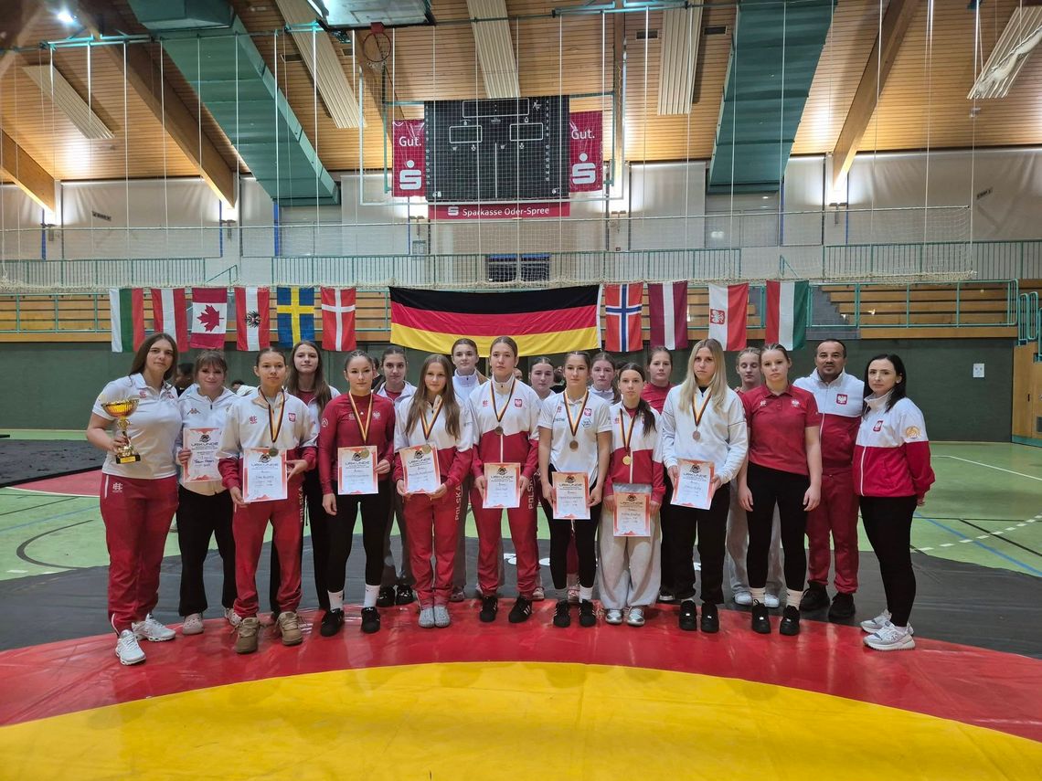 Brązowy medal Emilii Wyki w barwach Reprezentacji Polski U17 w zapasach Brązowy medal Emilii Wyki w barwach Reprezentacji Polski U17 w zapasach