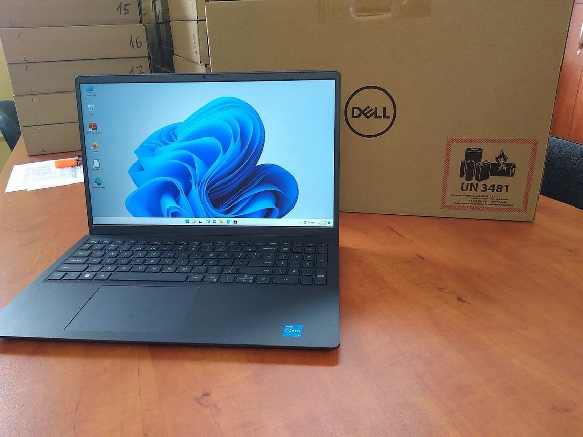 Darmowy sprzęt komputerowy trafił do bielawskich dzieci z rodzin pegeerowskich Darmowy sprzęt komputerowy trafił do bielawskich dzieci z rodzin pegeerowskich