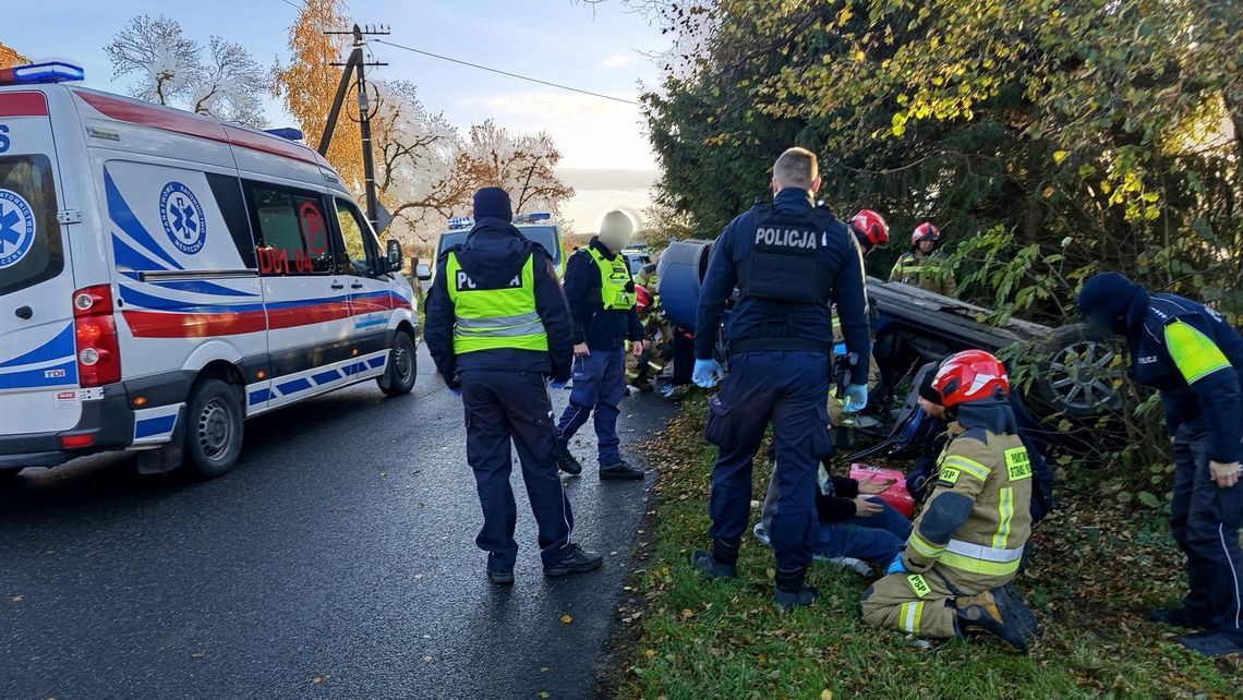 Dobrocin, pościg za Audi zakończony dachowaniem Dobrocin, pościg za Audi zakończony dachowaniem