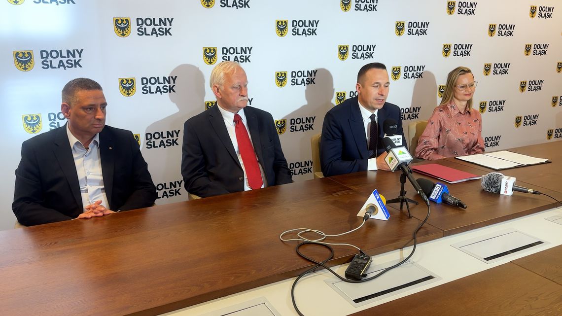 Dolny Śląsk wspiera pszczelarzy - blisko 1,5 mln zł na rozwój pszczelarstwa w  regionie