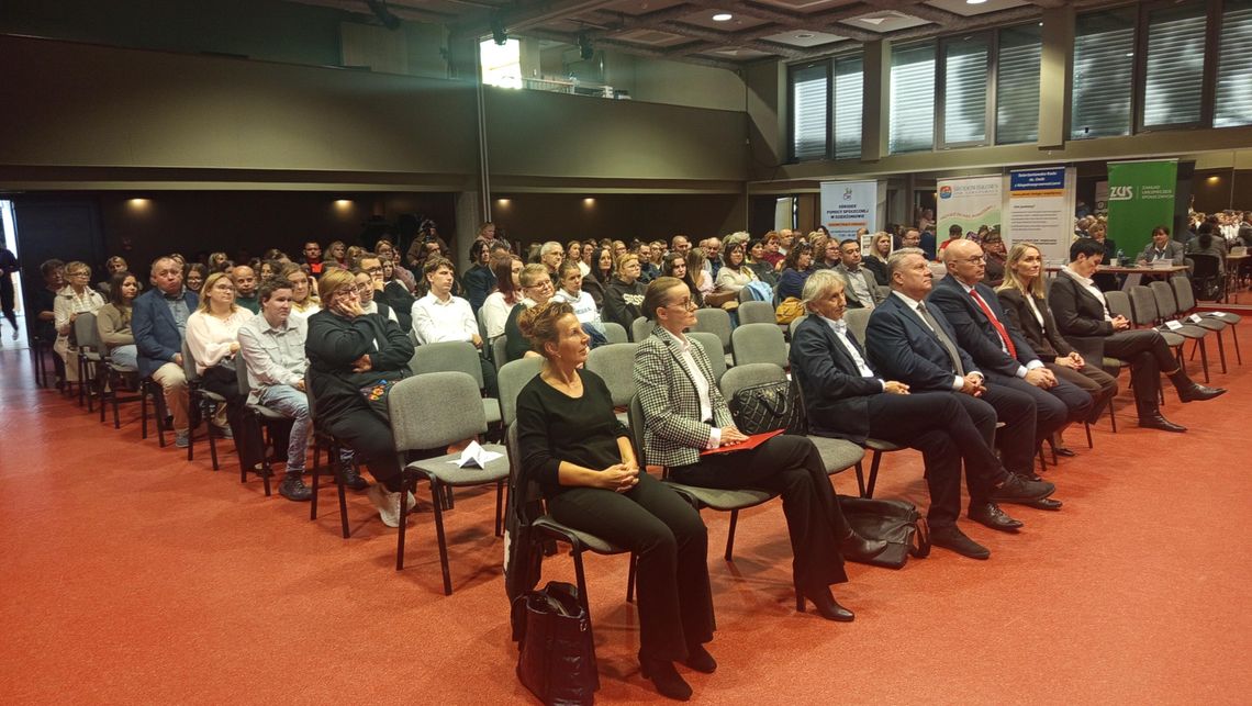 Dzierżoniów. Konferencja "Razem po Dostępność"