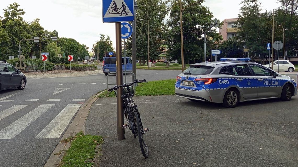 Dzierżoniów, potrącenie rowerzysty na przejściu