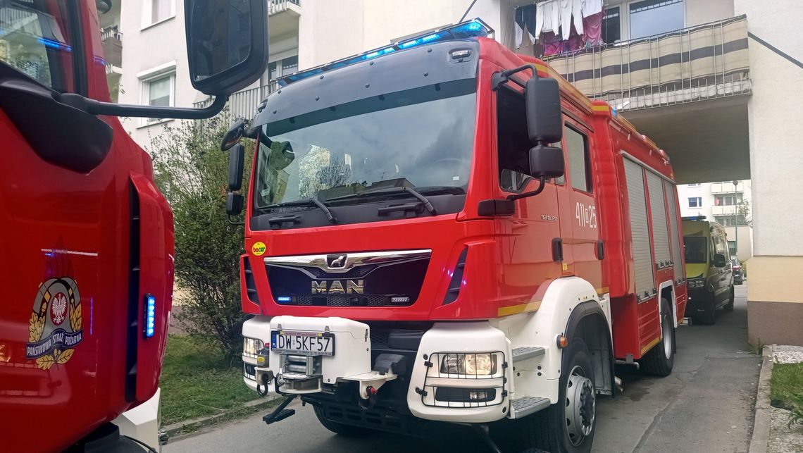 Dzierżoniów. Pożar mieszkania na os. Różanym Dzierżoniów. Pożar mieszkania na os. Różanym