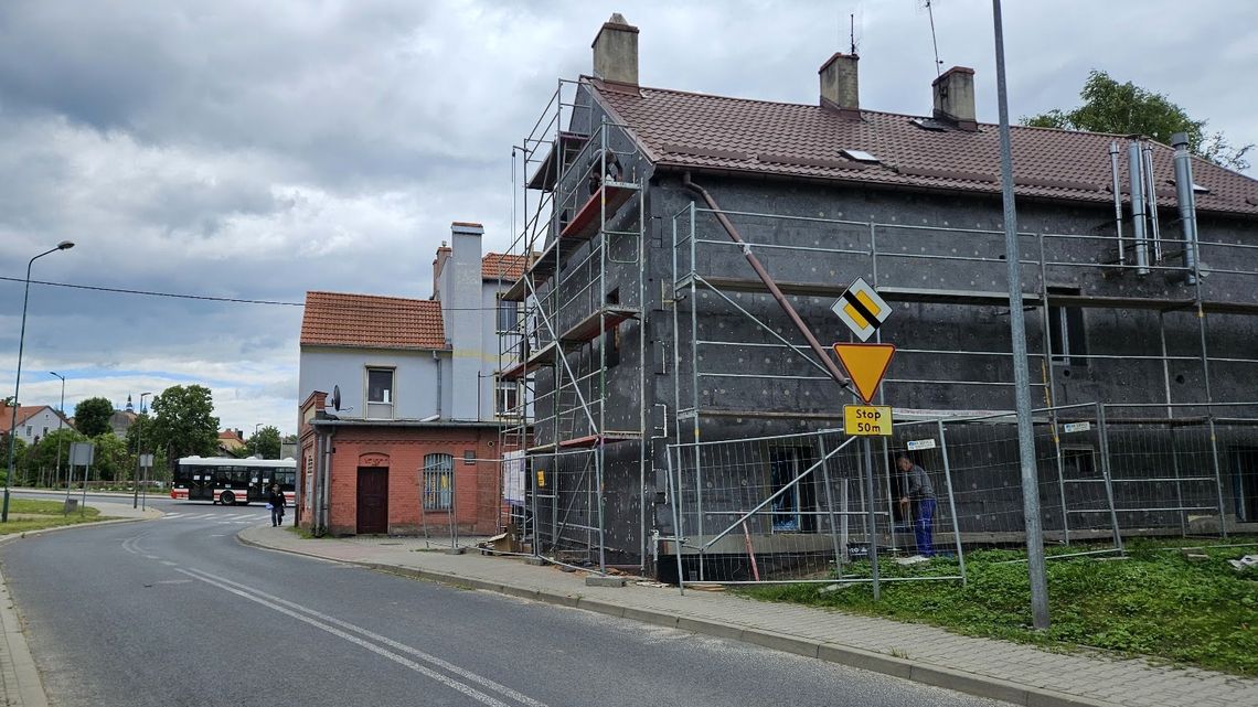 Dzierżoniów: Remonty budynków komunalnych na dużą skalę Dzierżoniów: Remonty budynków komunalnych na dużą skalę