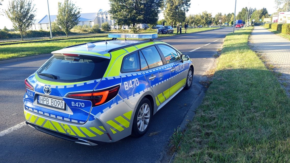 Dzierżoniów.  Zderzenie osobówek na Batalionów Chłopskich