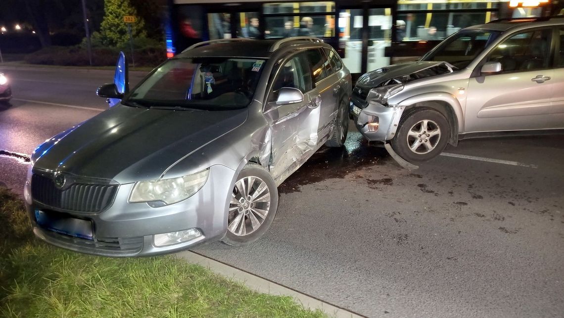 Dzierżoniów, zderzenie Toyoty ze Skodą