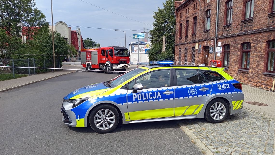 Dzierżoniów, zerwany przewód na ul. Piłsudskiego