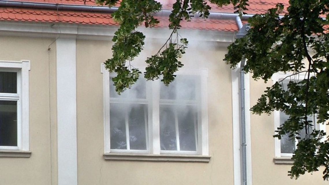 EWAKUACJA SZKOŁY W TUSZYNIE EWAKUACJA SZKOŁY W TUSZYNIE