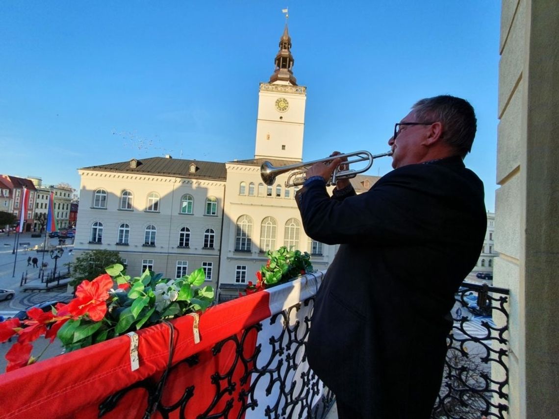 HEJNAŁ POWIATU DZIERŻONIOWSKIEGO OFICJALNYM SYMBOLEM REGIONU