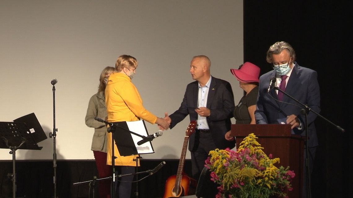 INAUGURACJA ROKU AKADEMICKIEGO UNIWERSYTETU III WIEKU W BIELAWIE INAUGURACJA ROKU AKADEMICKIEGO UNIWERSYTETU III WIEKU W BIELAWIE