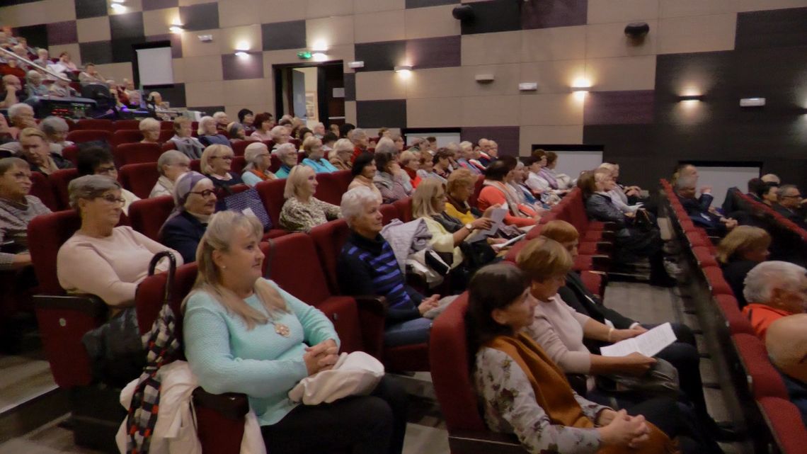 Inauguracja Roku Akademickiego Uniwersytetu III Wieku w Bielawie