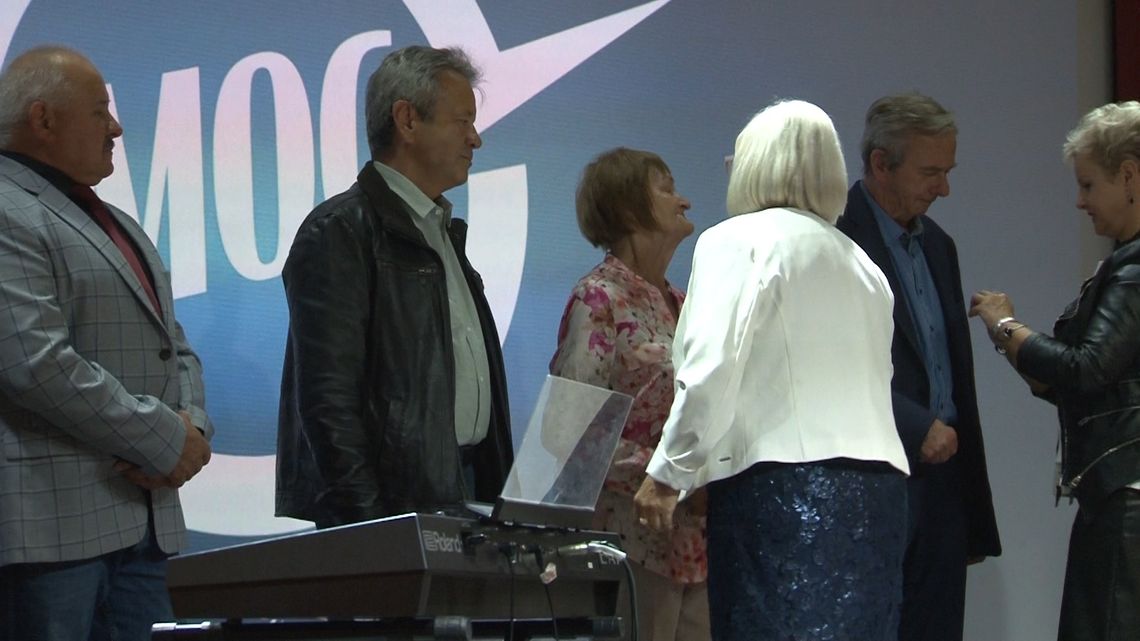 INAUGURACJA ROKU AKADEMICKIEGO W UNIWERSYTECIE III WIEKU W DZIERŻONIOWIE INAUGURACJA ROKU AKADEMICKIEGO W UNIWERSYTECIE III WIEKU W DZIERŻONIOWIE