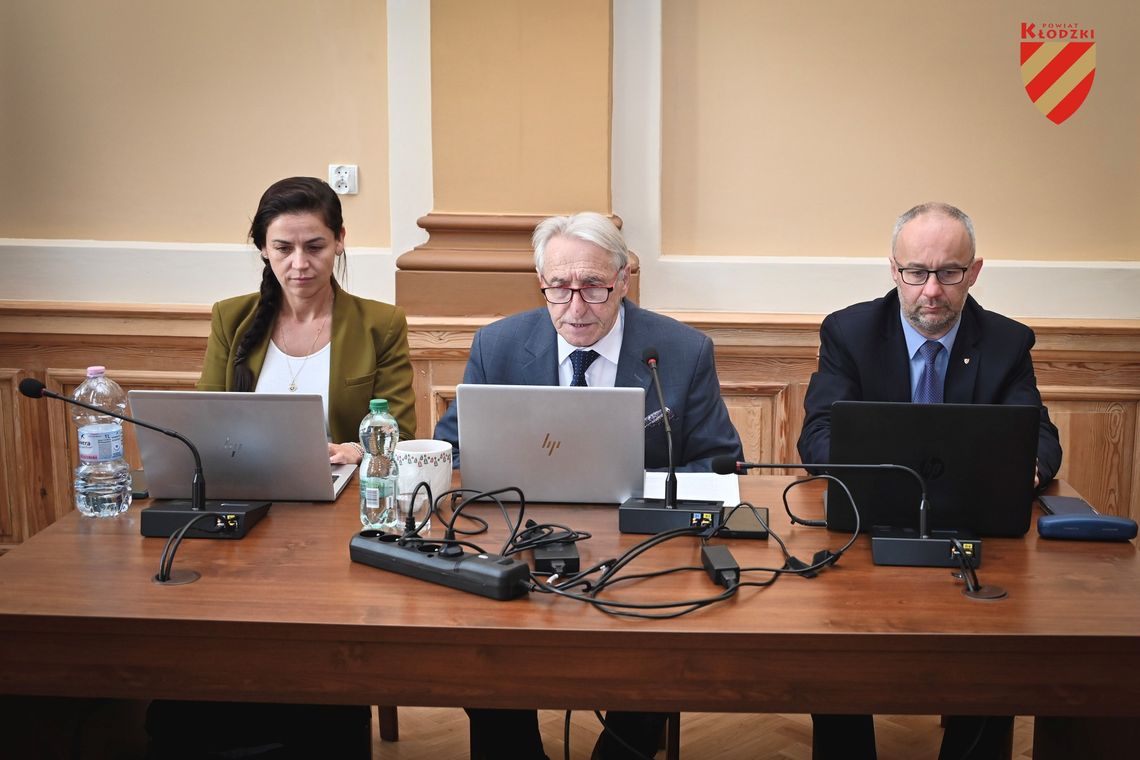 IV Sesja Rady Powiatu: Bezpieczeństwo, Zdrowie i Inwestycje