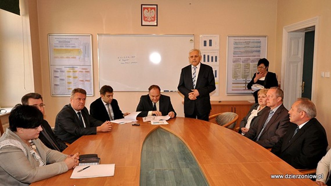 JAK POZYSKAĆ MILIONY? JAK POZYSKAĆ MILIONY?