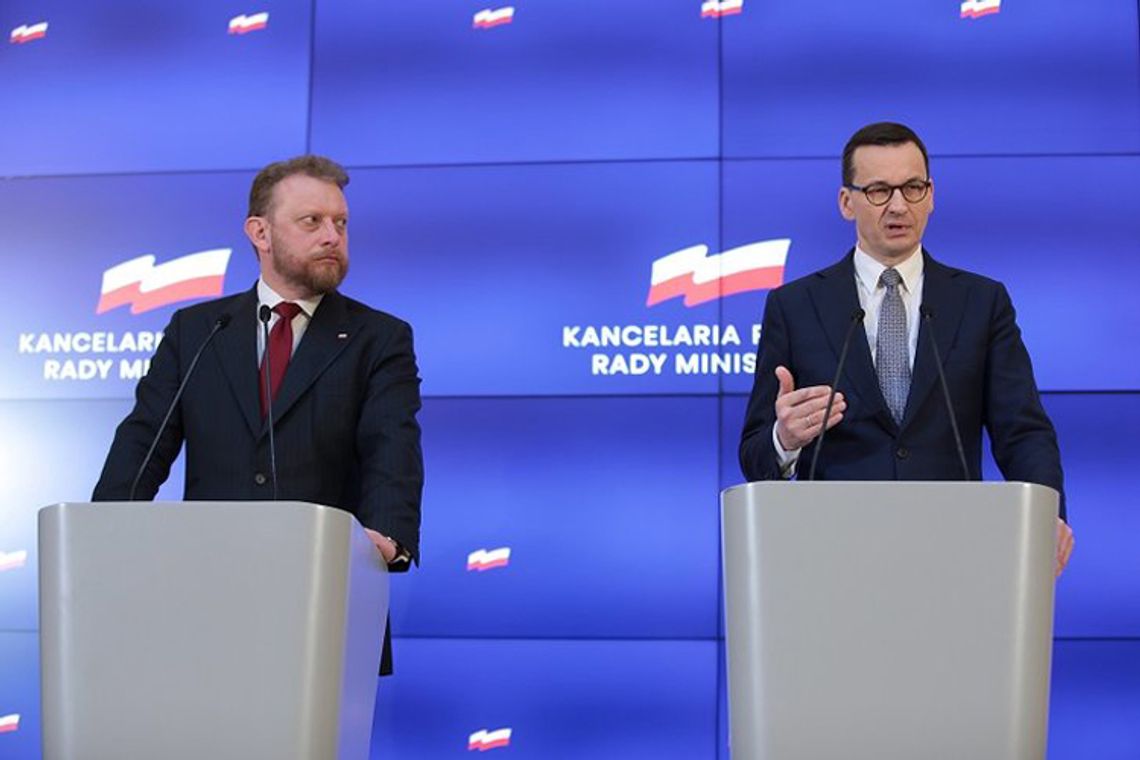 JEST DECYZJA O ZAMKNIĘCIU SZKÓŁ W ZWIĄZKU Z KORONAWIRUSEM